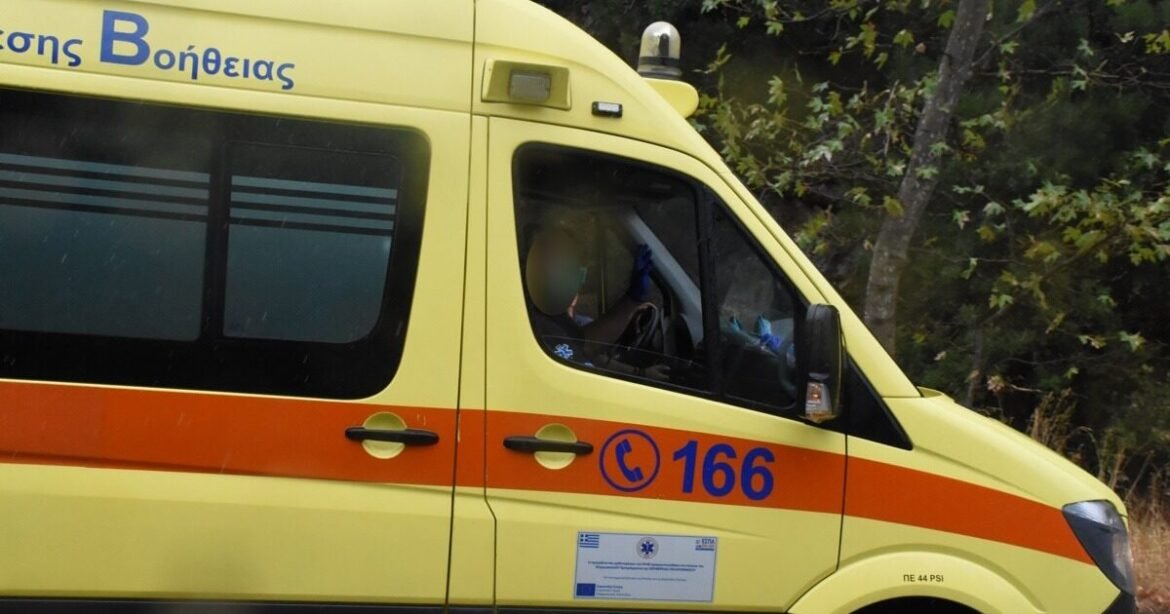 Σοβαρή Καραμπόλα στην Αττική Οδό: Τρία Αυτοκίνητα και Μηχανή Εμπλέκονται σε Συγκλονιστικό Ατύχημα κοντά στη Λεωφόρο Κηφισίας