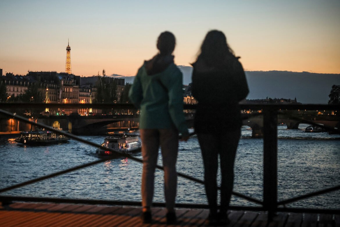 «Γαλλία: Ιστορικό νομοσχέδιο για την αποκατάσταση θυμάτων ομοφυλοφιλικών καταδικών από το 1942 έως το 1982»