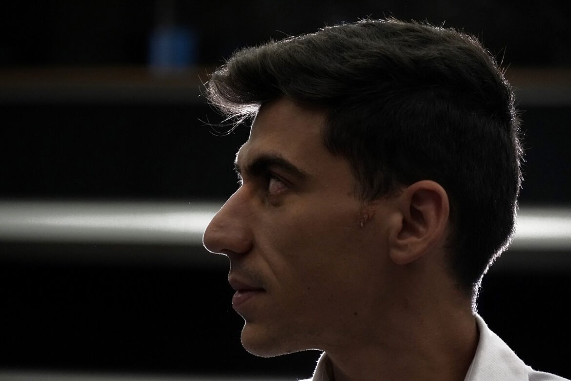 «Φειδίας Παναγιώτου: Μια Εμβληματική Επίσκεψη στη Μόσχα για την «Ημέρα της Νίκης»»