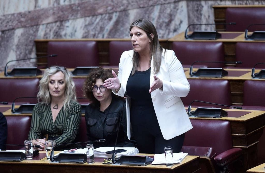 «Σφοδρή αντιπαράθεση στη Βουλή: Κωνσταντοπούλου και Κακλαμάνης σε άγριο διάλογο για τα ονόματα!»