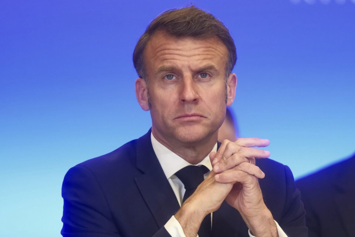 Μακρόν: Αυστηρές κυρώσεις κατά Ρωσίας αν ο Πούτιν αγνοήσει την Κωνσταντινούπολη!