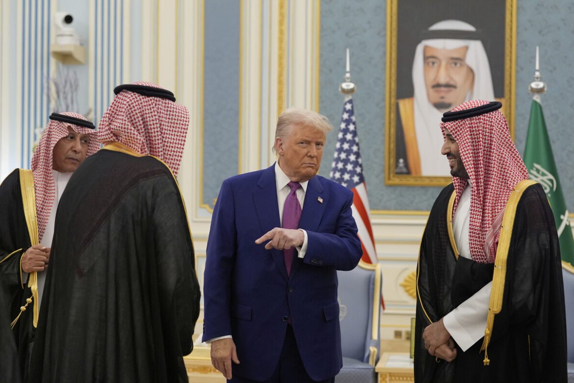«Τυφώνας Τραμπ: Η Συμφωνία-Μαμούθ 1 τρισ. στο Ριάντ και οι Καταλυτικές Εξελίξεις στη Μέση Ανατολή»