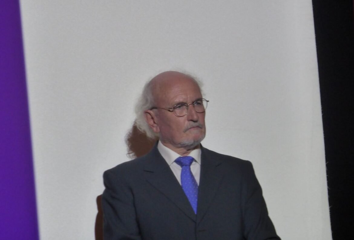 Πέθανε ο αρχαιολόγος Πάνος Βαλαβάνης – Το συλλυπητήριο μήνυμα της Λίνας Μενδώνη