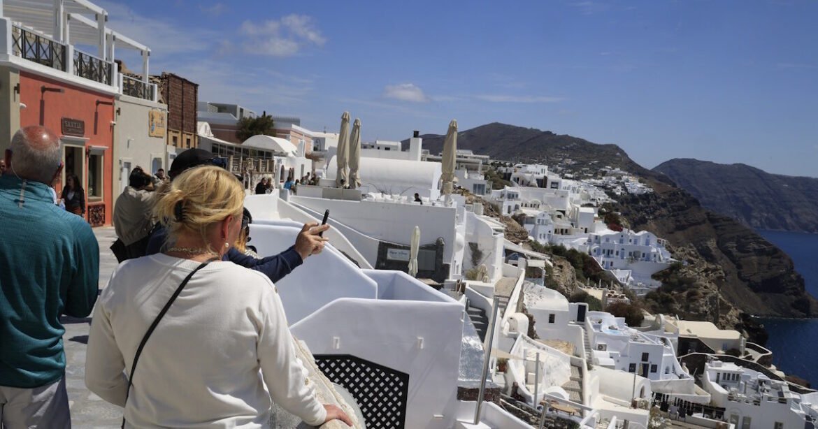 «Κοινωνικός Τουρισμός 2025: Τελευταία Ευκαιρία! Παράταση Αιτήσεων Μέχρι Αύριο λόγω Τεχνικών Προβλημάτων»