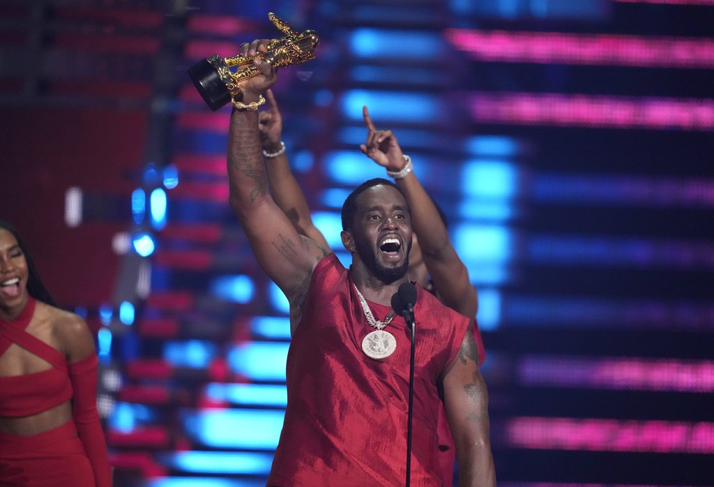 «Δίκη Diddy: Σοκαριστικές εικόνες από τα «freek off» πάρτι της Cassie Ventura που άφησαν το Δικαστήριο άφωνο»