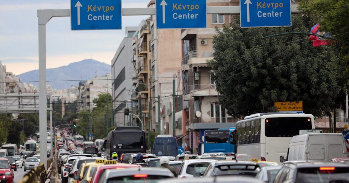 «Κηφισός: Απροσπέλαστος Δρόμος και Χάος στην Αττική Οδό – Μεγάλες Καθυστερήσεις σε Κηφισίας»