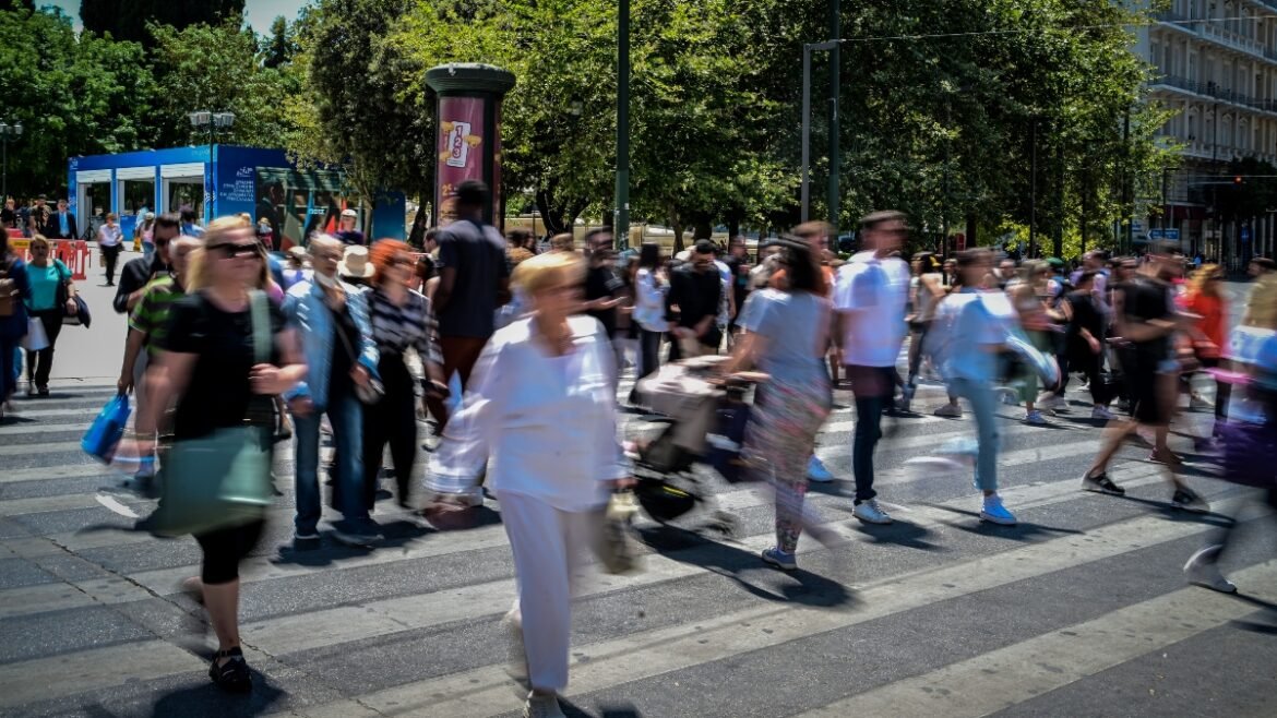 «Οι Έλληνες εργάζονται περισσότερο από κάθε άλλο λαό στην Ευρώπη: Μύθοι και πραγματικότητα για τους «τεμπέληδες» της Ε.Ε.»