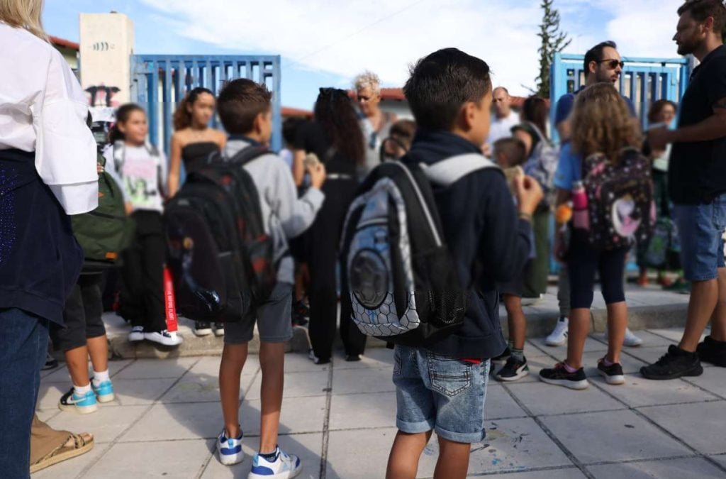 2.500 Εκπαιδευτικοί Στο Πειθαρχικό: Οι Αρνητές και Σαμποτέρ της Αξιολόγησης!