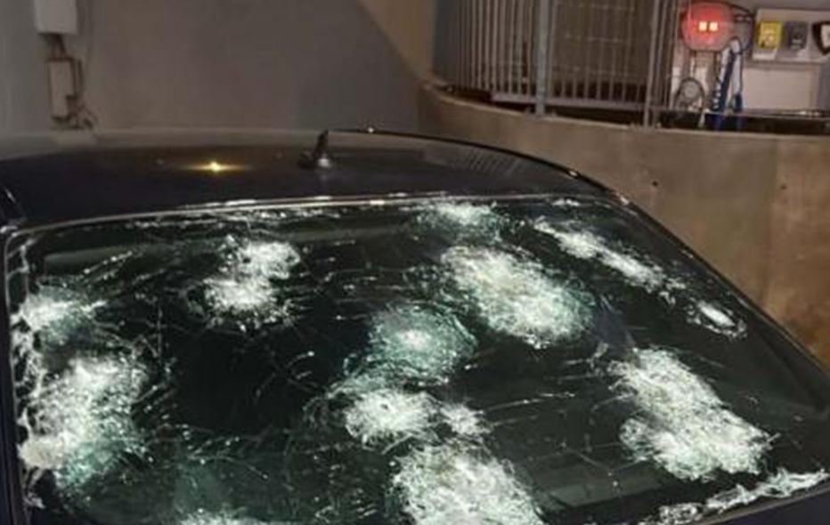 «Άνω Λιόσια: Αποκαλύψεις για τη μαφιόζικη επίθεση με καλάσνικοφ – Τι κρύβεται πίσω από την επίθεση στον 42χρονο»