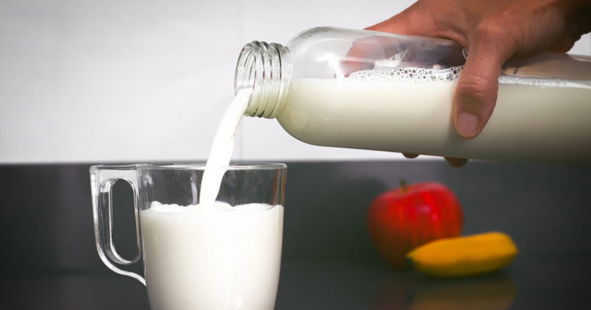 «Αύξηση τιμών γάλακτος και πτώση παραγωγών: Οι ανησυχητικές τάσεις για το 2024»