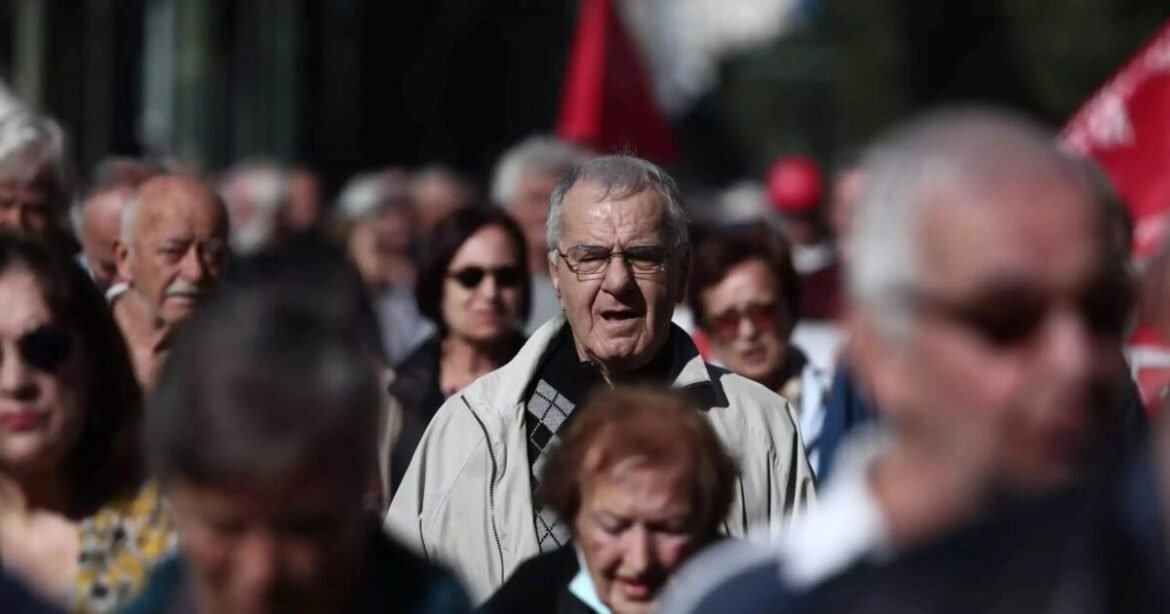 «ΕΦΚΑ: Προτεραιότητα στην Ταχεία Έκδοση Κύριων Συντάξεων, δηλώνει ο Υποδιοικητής»