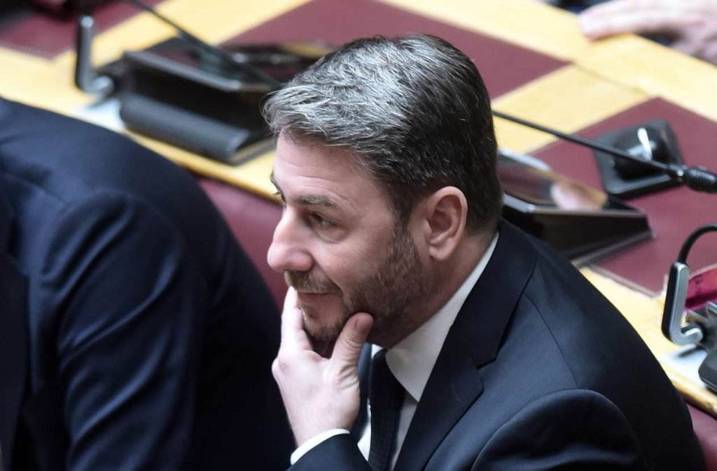 «Σκάνδαλο Καραμανλή: Η 50σέλιδη πρόταση του ΠΑΣΟΚ για Προανακριτική με κατηγορίες δόλου από το 2019»