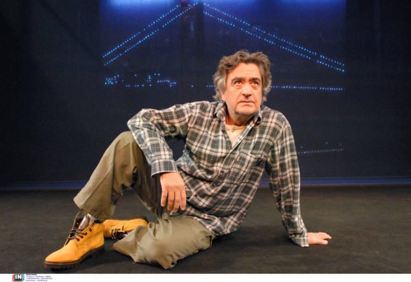 «Νίκος Γαλανός: Η Συναρπαστική Πορεία του Αιώνιου Ζεν Πρεμιέ – Αποκαλύψεις για τους Άγνωστους Γάμους και τον Μυστικό Αρραβώνα»