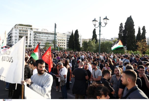«Συγκλονιστική Διαμαρτυρία στο Σύνταγμα: Χιλιάδες για την Παλαιστίνη – Δείτε τις Εικόνες»