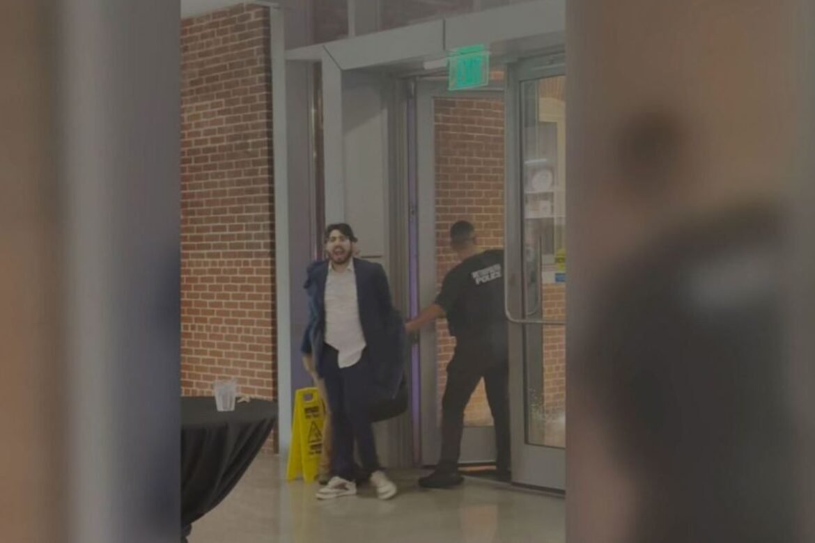 «Εβραϊκό Μουσείο: Ο Δράστης που Παρουσιάστηκε ως Θύμα – Η Σκηνή της Αγωνίας με τις Φωνές για Βοήθεια»