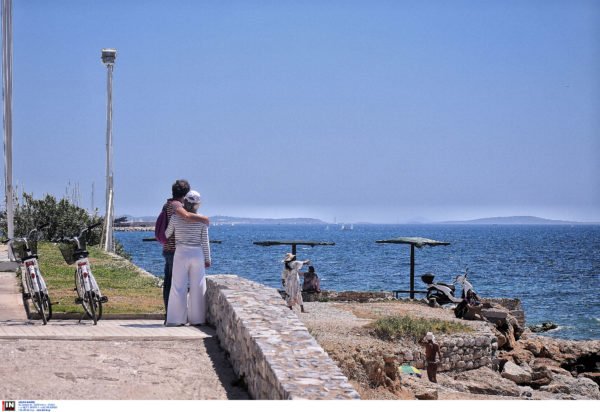 «Καύσωνας και Αφρικανική Σκόνη την Παρασκευή: Έρχεται Μεγάλη Αλλαγή από Κυριακή!»