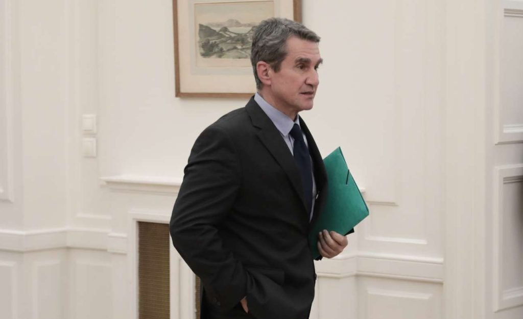«Λοβέρδος: «Σκέφτηκα να επιτεθώ στον Τσίπρα μέσα στη Βουλή!»»