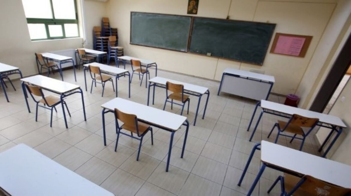 Πέραμα: Σχολεία σε απόγνωση, χωρίς χαρτί, μελάνια και καθαριστικά – Λειτουργούν με «βερεσέ»