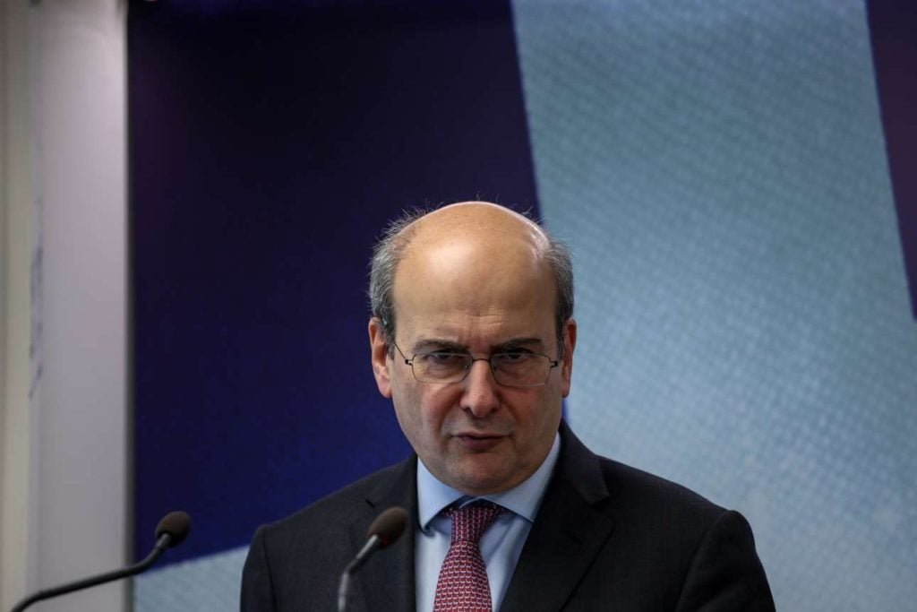 «Χατζηδάκης: Μεταφορά αρμοδιοτήτων από τον ΟΠΕΚΕΠΕ στην ΑΑΔΕ – Τι σημαίνει για τους αγρότες»