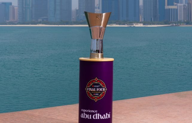 «Νέα προθεσμία για την δημοσιογράφο που κατηγορείται για απάτη με «μαϊμού» εισιτήρια: Τι θα συμβεί αύριο;»