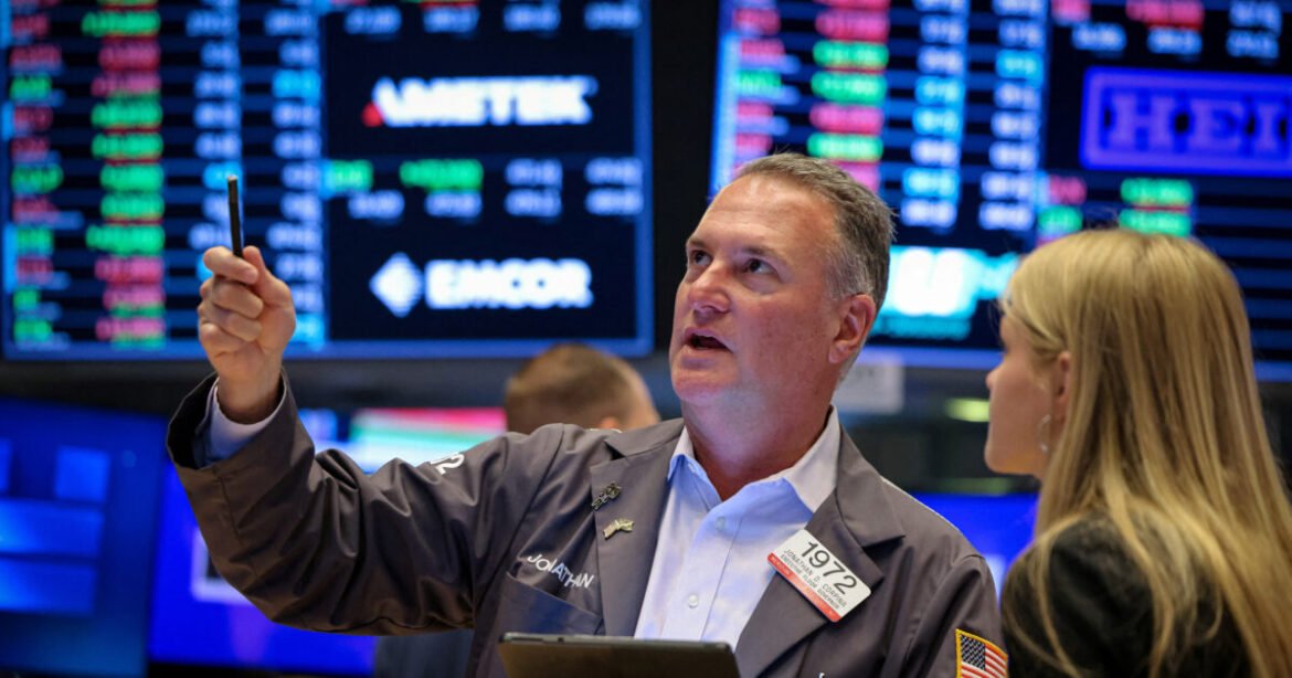 Wall Street: Ανοδικό Ράλι μετά την Αναστολή Δασμών Τραμπ στην ΕΕ!