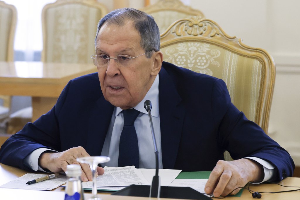 Λαβρόφ: Οι Ευρωπαίοι προσπαθούν να «μπλοκάρουν» τις ειρηνευτικές συνομιλίες για την Ουκρανία