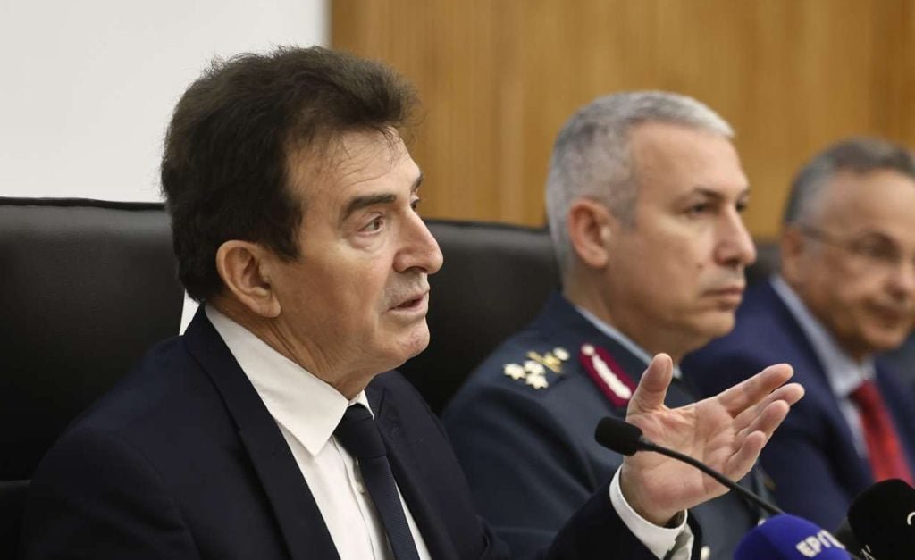 Χρυσοχοΐδης: Αποκαλύπτονται τα τρία κρίσιμα ψυχομετρικά τεστ για τους αστυνομικούς!