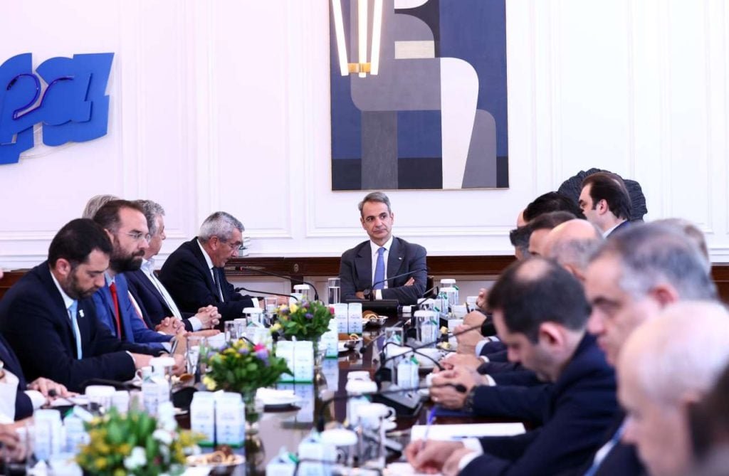 «Μητσοτάκης και Περιφερειάρχες: Στρατηγικός Συντονισμός για την Ελλάδα του 2030»