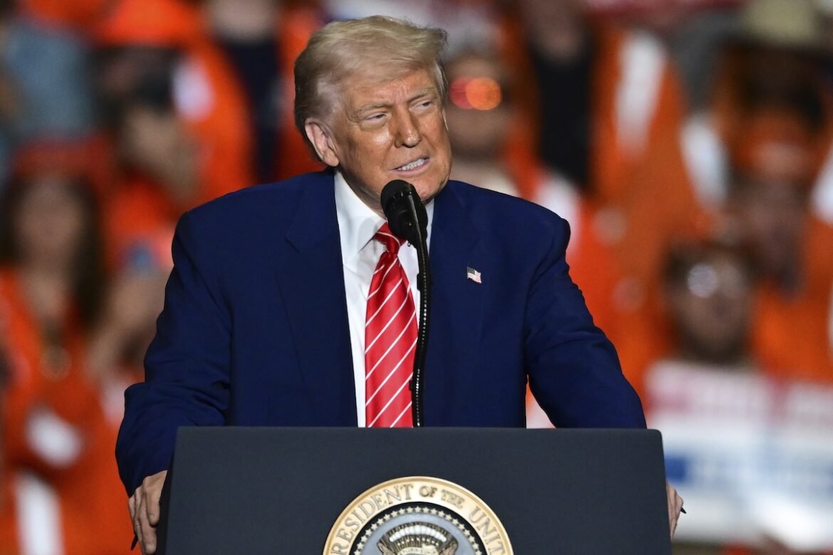 «Συναγερμός στις αγορές: Ο Τραμπ ανακοινώνει αύξηση δασμών στο 50% για τον χάλυβα!»