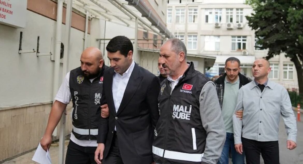 «Τουρκία: Σφοδρές συλλήψεις αντιπολιτευόμενων στελεχών – Ο Ιμάμογλου συνεχίζει να κρατείται»