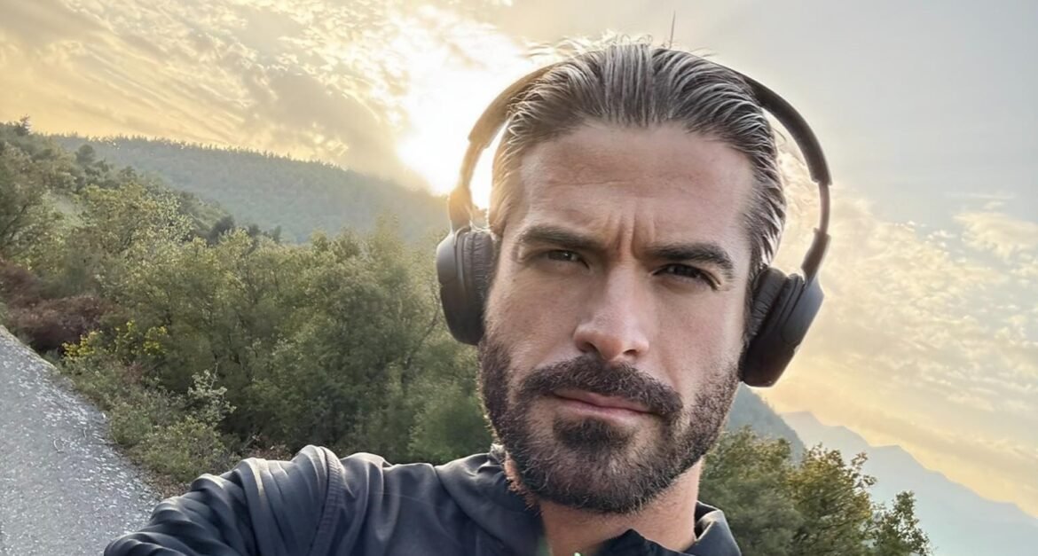 «Άρης Μουγκοπέτρος: Η συγκλονιστική ανάρτηση που αποκαλύπτει τη δύναμη να νικήσει τον Γολγοθά του»