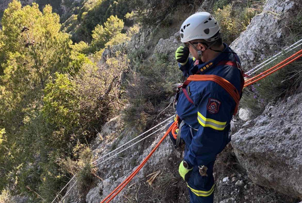 «Κέρκυρα: Ηρωική διάσωση Βρετανού τουρίστα στο Canal d’Amour από λουόμενους»