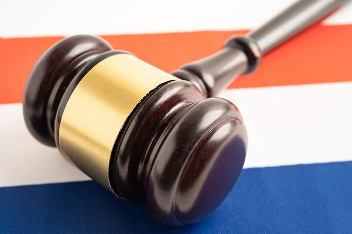 «Σοκ στην Ολλανδία: Εισαγγελία απαιτεί 221 εκατ. ευρώ από λαθρέμπορο ναρκωτικών!»