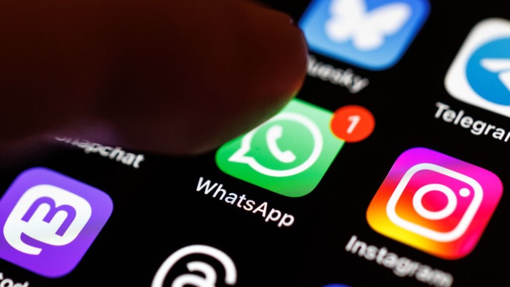 «Ανατροπή για τους κατόχους παλιών τηλεφώνων: Το WhatsApp κλείνει την πόρτα!»