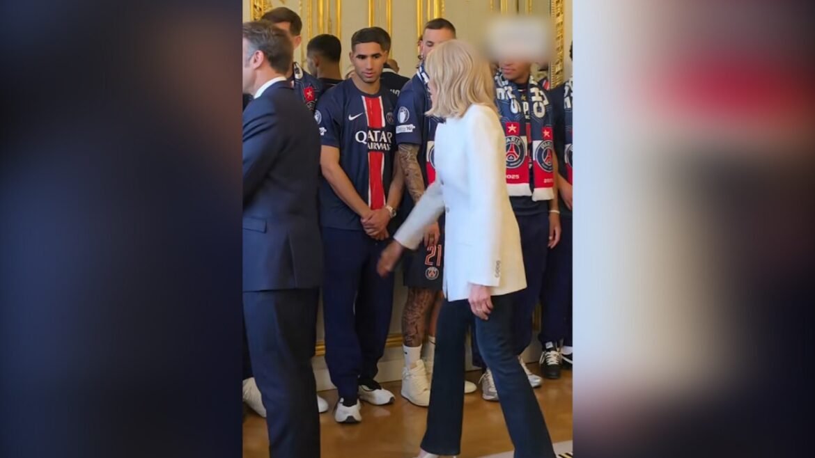 «Η στιγμή που ο Χακίμι «σκάναρε» την Μπριζίτ Μακρόν: Το viral βίντεο που εντυπωσίασε»