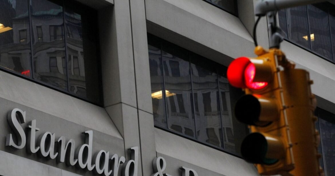 «Standard & Poor’s: Η Έγκριση για την Πρόωρη Εξόφληση των Δανείων του Πρώτου Μνημονίου»