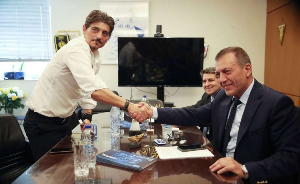 Τελικοί Μπάσκετ: Η Καθοριστική Συνάντηση Γιαννακόπουλου – Βρούτση που Μπορεί να Αλλάξει τα Δεδομένα!