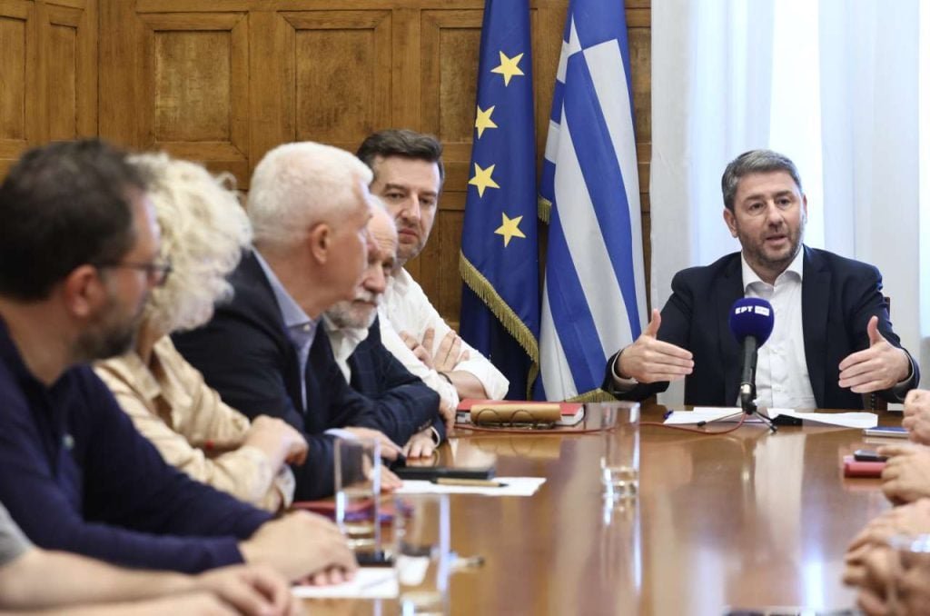 «Ανδρουλάκης: Η Επαναφορά 13ου και 14ου Μισθού είναι Επιτακτική Ανάγκη»