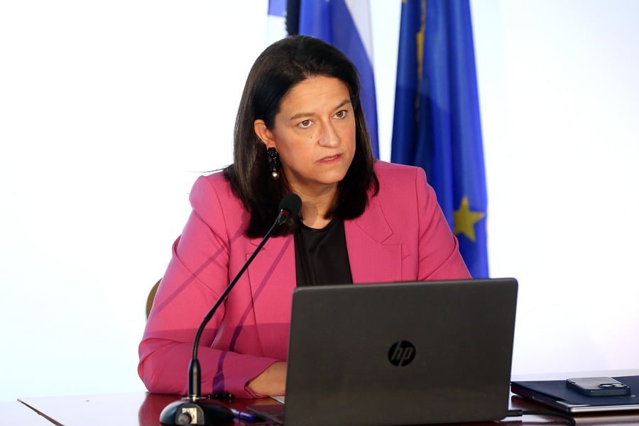 Κεραμέως: Εντυπωσιακή επιστροφή 423.000 Ελλήνων από τους 660.000 που μετανάστευσαν!