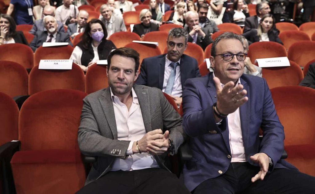 «Συναγερμός στα Τέμπη: Οι βουλευτές του Κασσελάκη αποσύρουν τις υπογραφές τους από την πρόταση του ΣΥΡΙΖΑ»