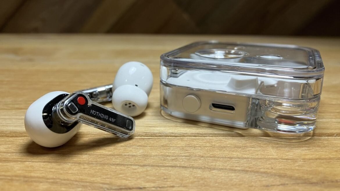 Η Nothing εισέρχεται στη μάχη των ήχων: Μπορούν τα νέα over-ear ακουστικά της να κοντράρουν τα AirPods Max;