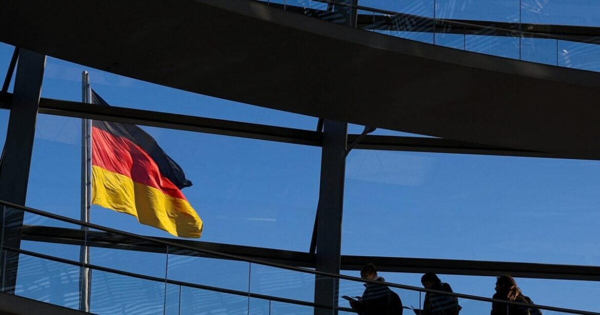 Λάκτισμα για αύξηση των ηλικιακών ορίων συνταξιοδότησης και αναπροσαρμογή των εισφορών σε όλη την Ευρώπη από τους Γερμανούς