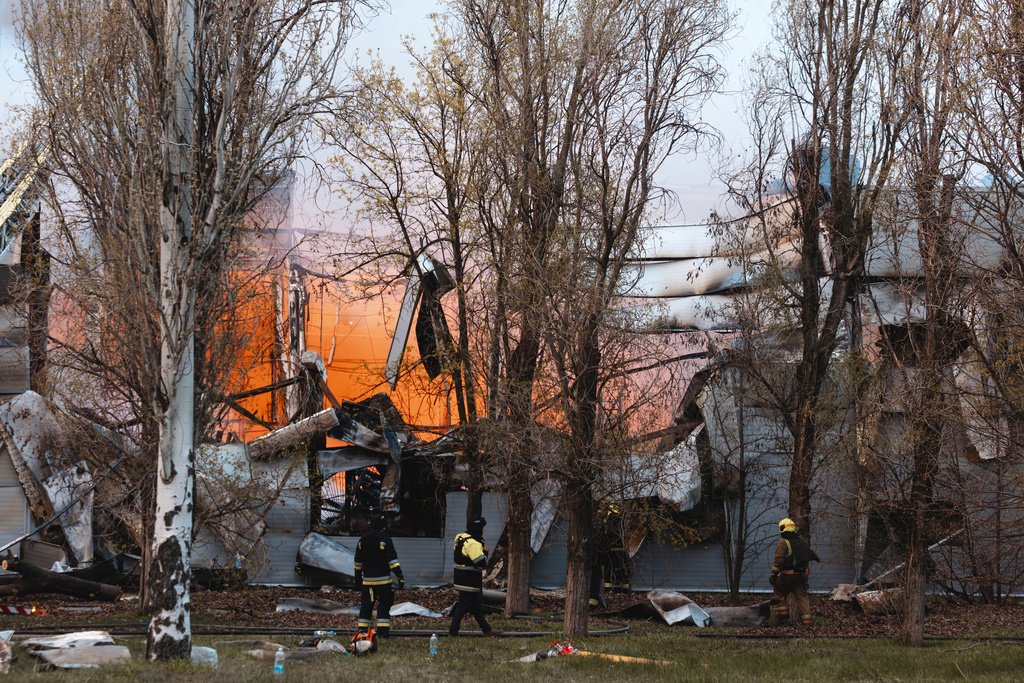 Η Ουκρανία μένει χωρίς όπλα – Γιατί οι ΗΠΑ ανέστειλαν τις παραδόσεις