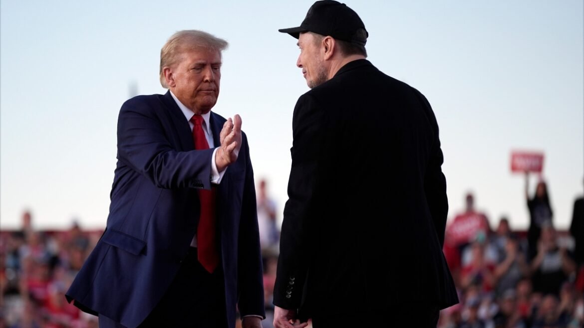 «Αναταραχή στον MAGA: Ρωγμές στον Συνασπισμό Εξουσίας που Υποστηρίζει τον Τραμπ»