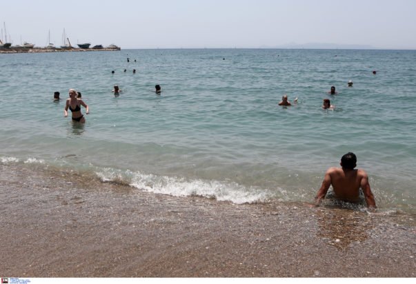 Καιρός: Σταθερά σε υψηλές τιμές η θερμοκρασία, ενισχύονται οι άνεμοι – Σε ποιες περιοχές αναμένεται να βρέξει