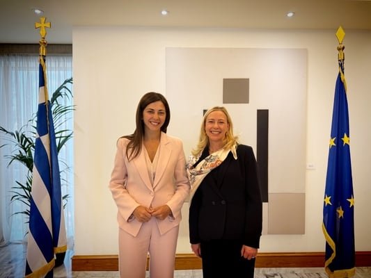 Ζαχαράκη: Συναντήθηκε με την πρόεδρο του Yale – τι συζήτησαν