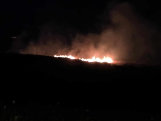 Λέσβος: Φωτιά στον Προφήτη Ηλία Μυτιλήνης – Χωρίς ρεύμα η ευρύτερη περιοχή – ΒΙΝΤΕΟ