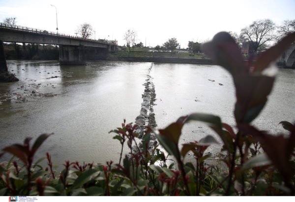 Άρτα: Συγκλονίζει η μαρτυρία του φίλου των δυο αγοριών που ανασύρθηκαν από τον Άραχθο – Το χρονικό της