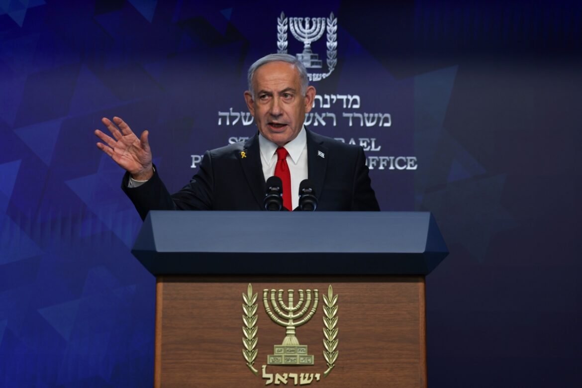 Νετανιάχου: «Στον λαό του Ιράν η απόφαση για εξέγερση»