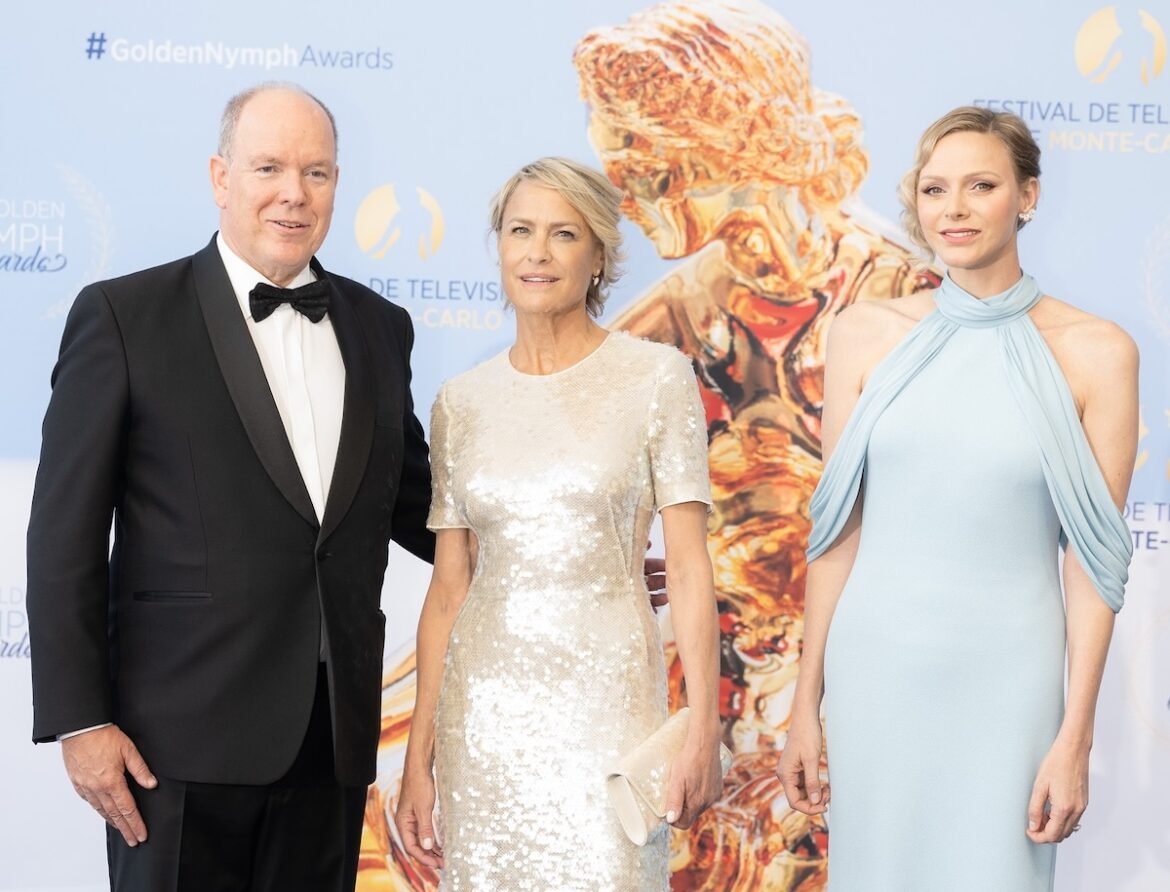 Πριγκίπισσα Σαρλίν: Η εντυπωσιακή εμφάνιση σε τηλεοπτικό φεστιβάλ στο Μονακό